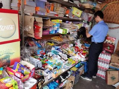 開學(xué)季亮劍！校園周邊“黑心店”煎炸過期食品被查處